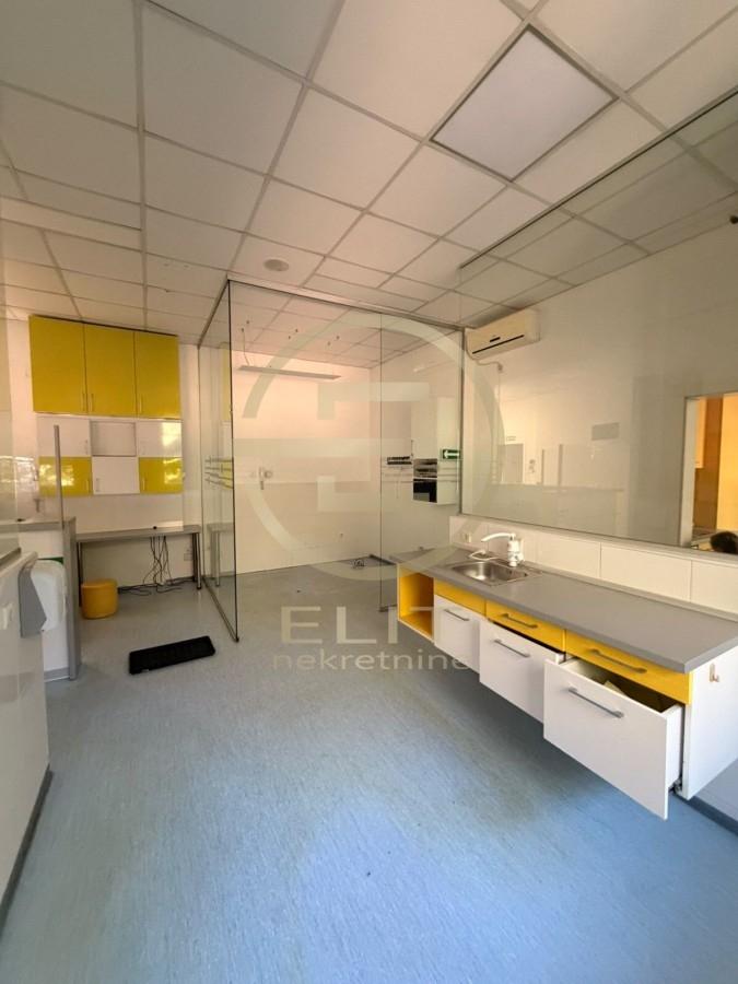 prodaja-stanova-kF2ixoPQWy Lokal Izdavanje Novi Sad Socijalno 150 m2