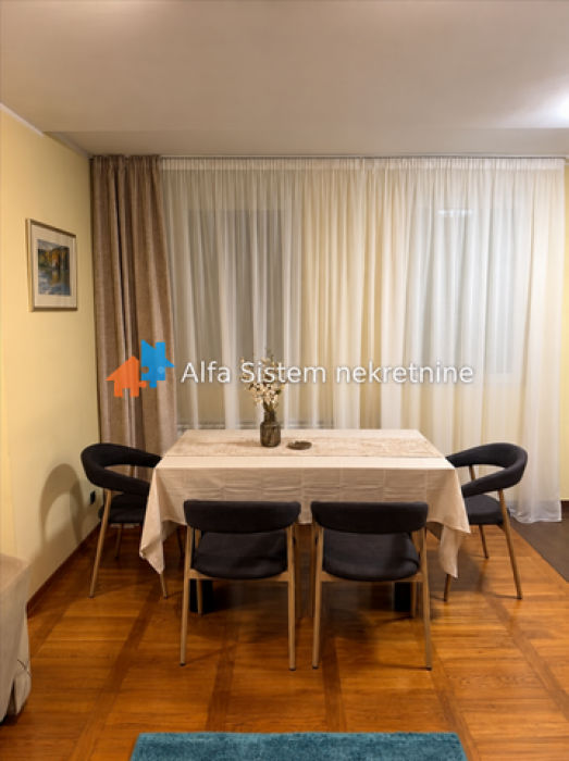 Stan Izdavanje Beograd Južni Bulevar 75 m2