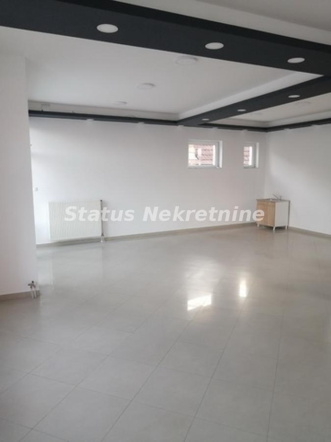 Lokal Prodaja Ruma  330 m2