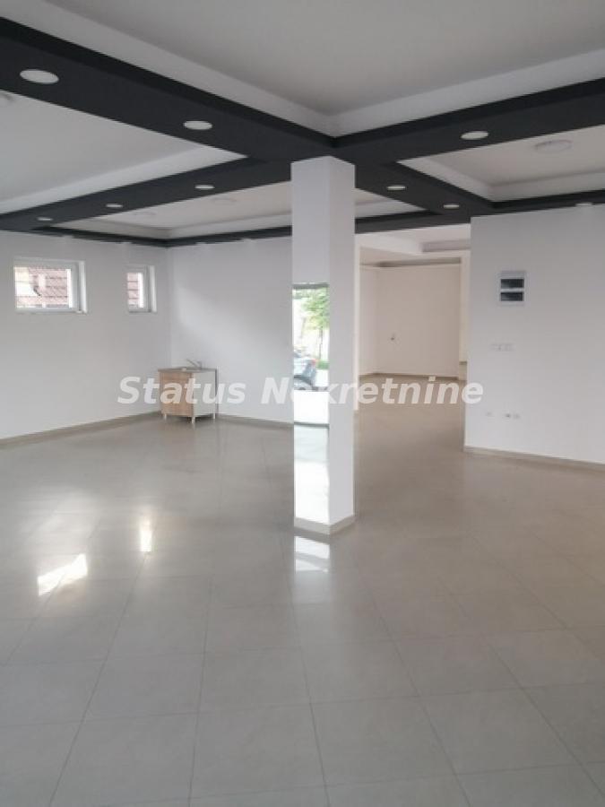 Lokal Prodaja Ruma  330 m2