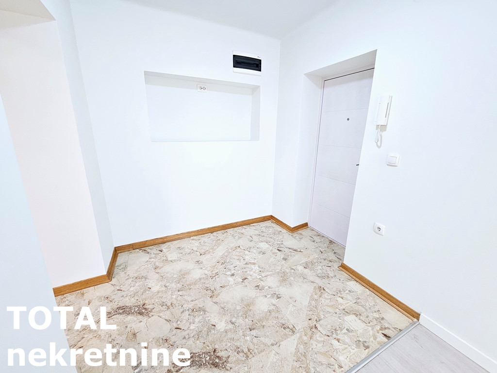 stanovi-1-5-pr-centar-1062329-5qhlm Jednoiposoban stan na prodaju, Centar, Novi Sad, 37m², 105.450 €