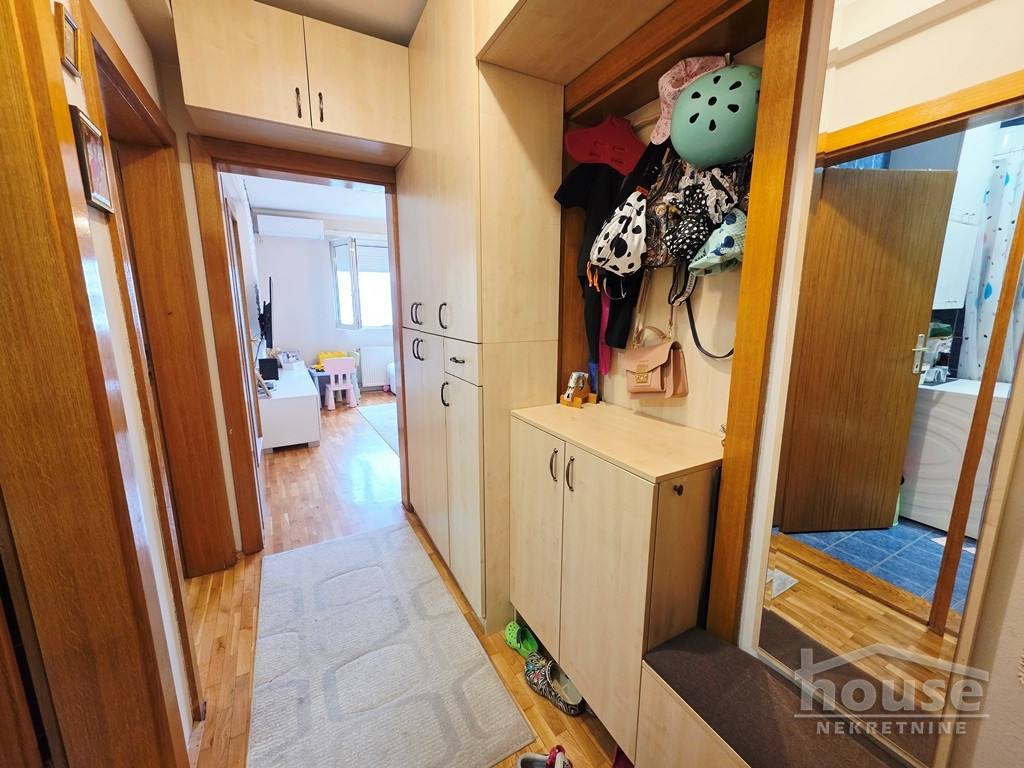 Jednoiposoban stan na prodaju, Bulevar Oslobođenja, Novi Sad, 38m², 4. sprat, 130.000 €