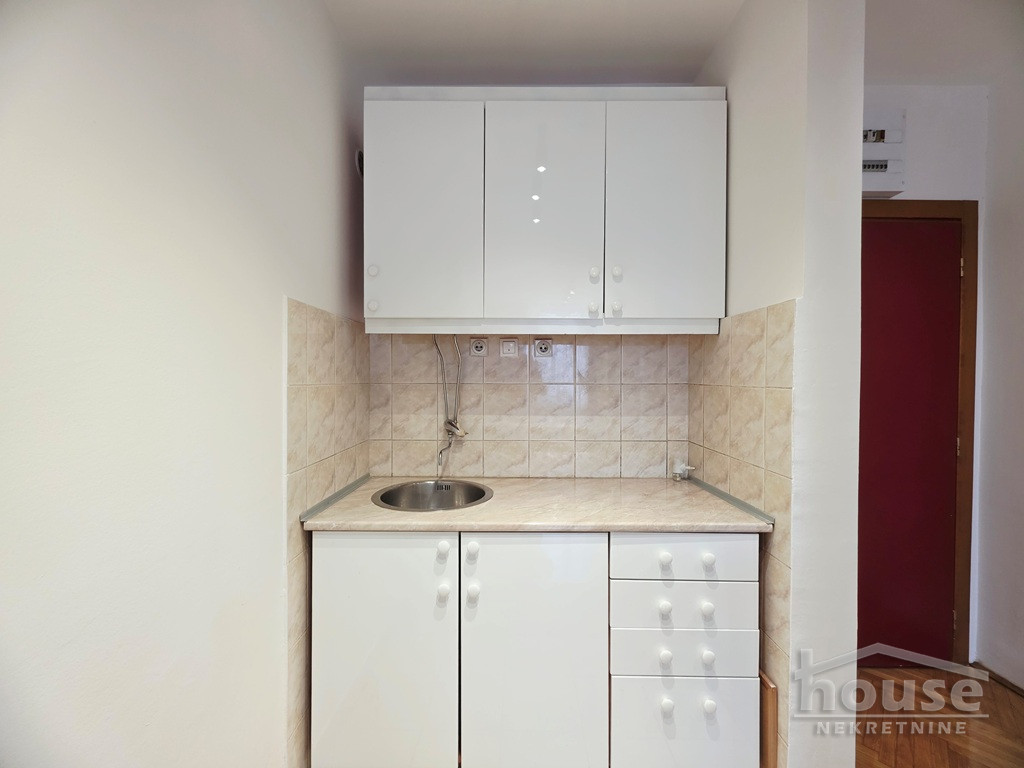 Stan Prodaja Novi Sad  35 m2