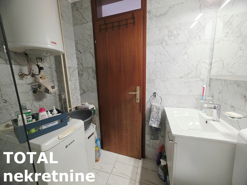 Jednoiposoban stan na prodaju, Centar, Novi Sad, 48m², 2. sprat, 170.000 €