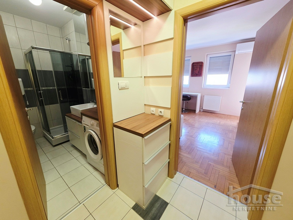 Stan Prodaja Novi Sad  43 m2