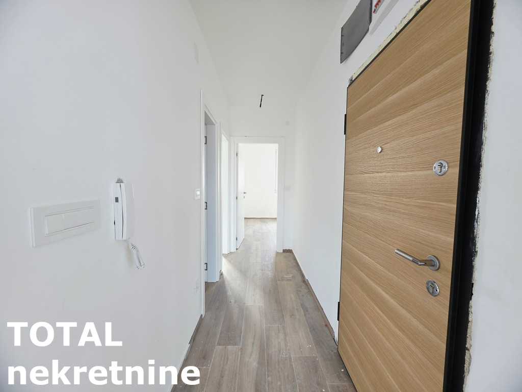 stanovi-2-5-re-klisa-1103112-96eic-1 Dvoiposoban stan na prodaju, Klisa, Novi Sad, 65m², 1. sprat, 136.500 €