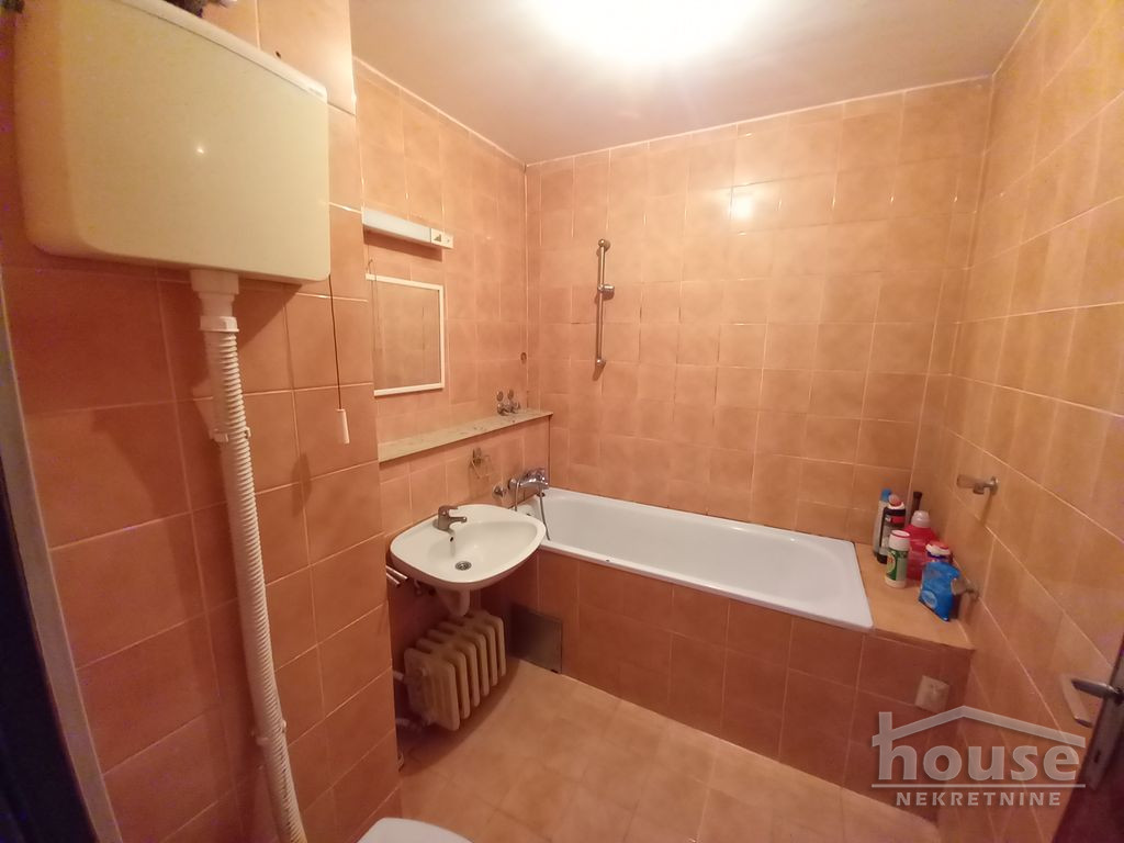 stanovi-2-5-re-nova-detelinara-1097302-lchj2 Dvoiposoban stan na prodaju, Sajmište, Novi Sad, 70m², 3. sprat, 150.000 €