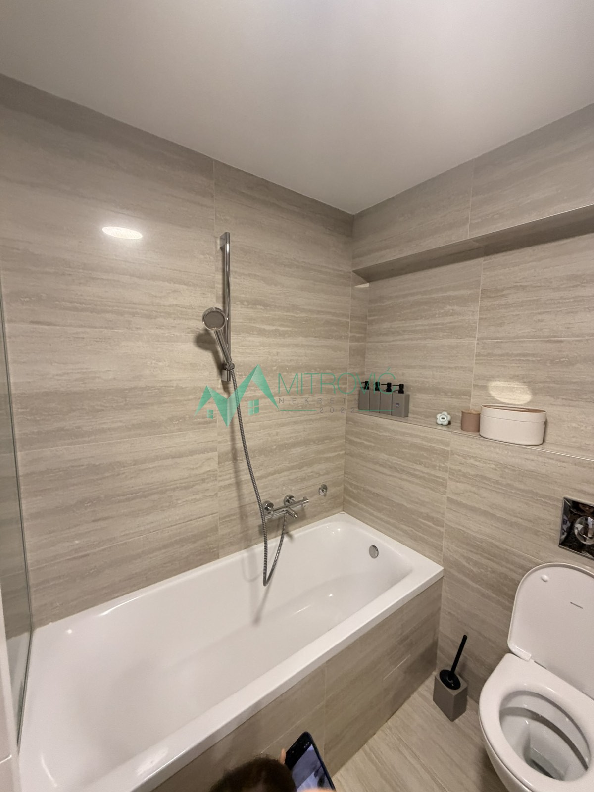 stanovi-2-5-re-telep-1004867-uvng7 Dvoiposoban stan na prodaju, Telep, Novi Sad, 75m², 257.500 €