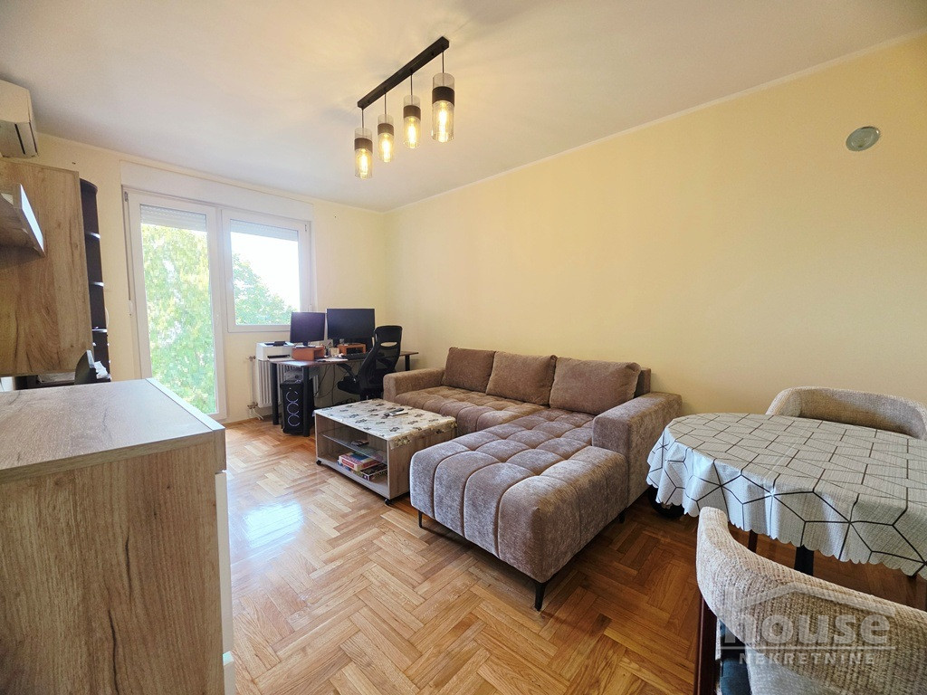 Stan Prodaja Novi Sad  47 m2