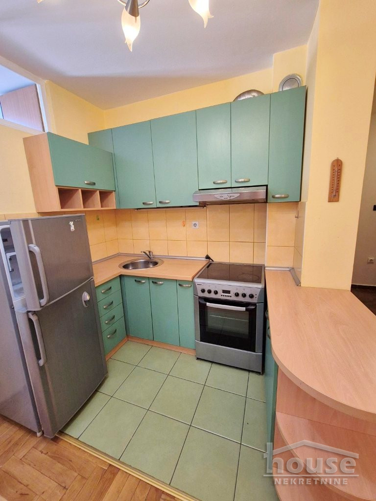 stanovi-2-re-centar-1066236-hugvo Dvosoban stan na prodaju, Centar, Novi Sad, 49m², 2. sprat, 142.000 €