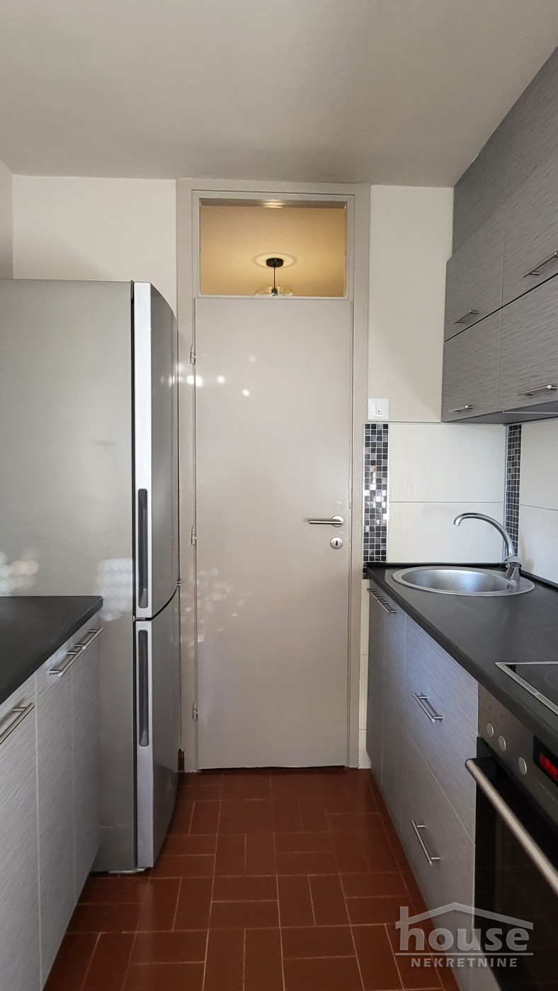 Stan Prodaja Novi Sad  56 m2