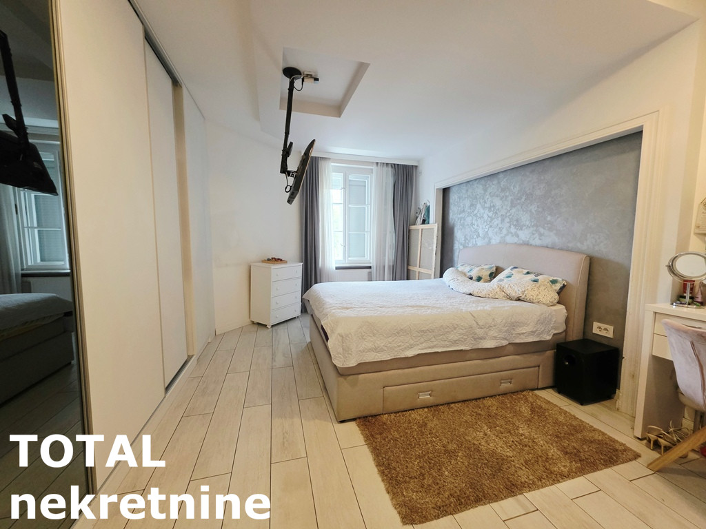 stanovi-3-5-re-centar-1103191-9ce2w Troiposoban stan na prodaju, Centar, Novi Sad, 74m², 250.000 €