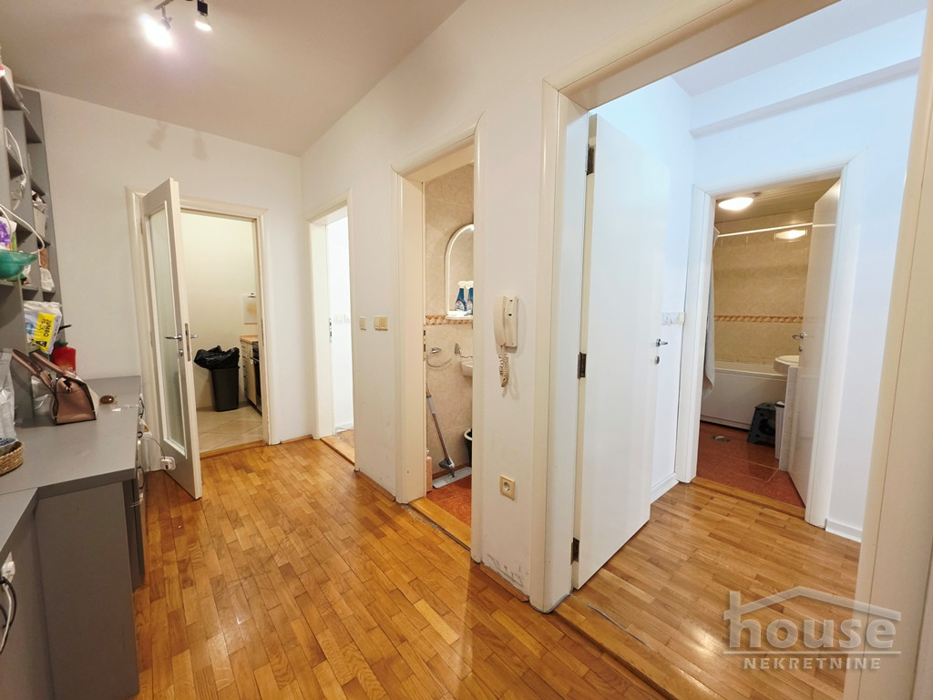 stanovi-3-5-re-grbavica-1103035-akyhu Troiposoban stan na prodaju, Grbavica, Novi Sad, 79m², 2. sprat, 250.000 €