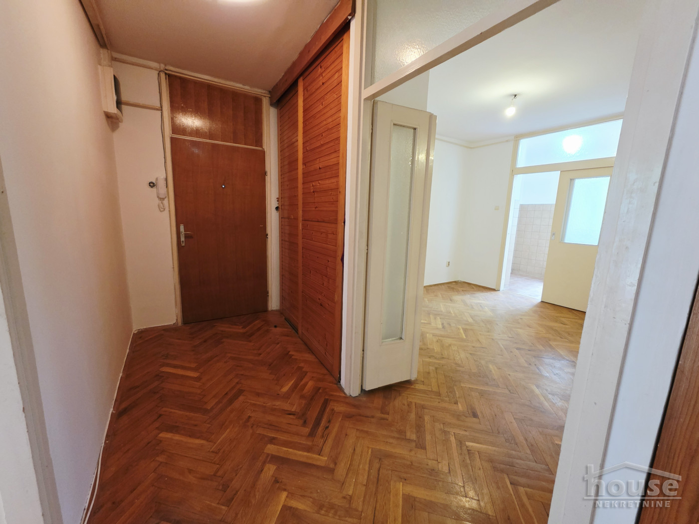 stanovi-3-5-re-novo-naselje-bistrica-1102729-jsiaf Trosoban stan na prodaju, Bistrica, Novi Sad, 69m², 3. sprat, 175.000 €