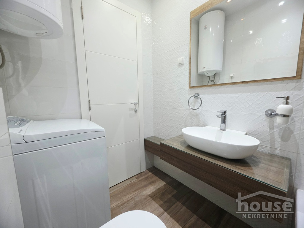stanovi-3-pe-centar-1103100-1mipj Trosoban stan na prodaju, Centar, Novi Sad, 117m², 375.000 €