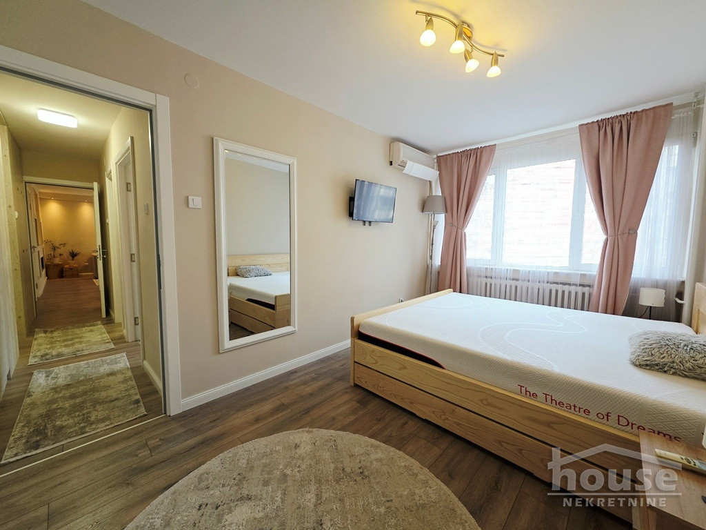 Trosoban stan na prodaju, Socijalno, Novi Sad, 76m², 252.000 €