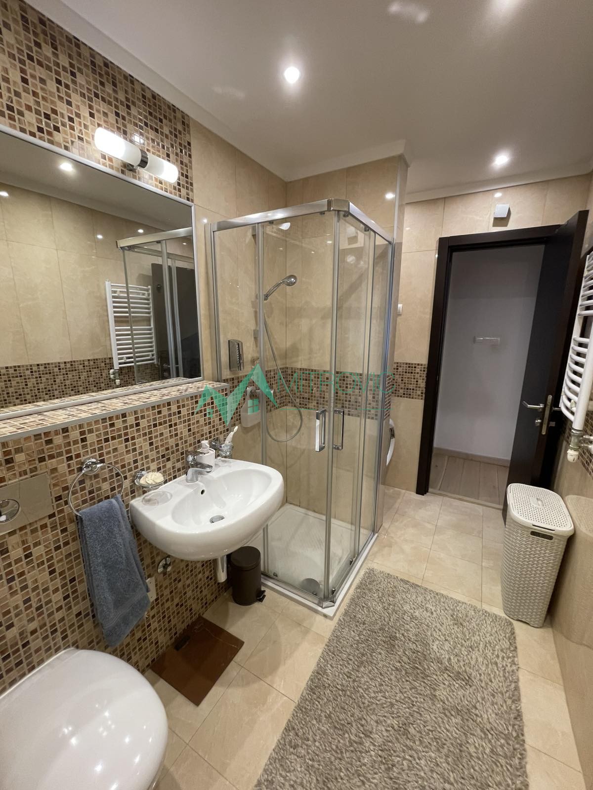 Trosoban stan na prodaju, Liman 3, Novi Sad, 105m², 2. sprat, 432.600 €