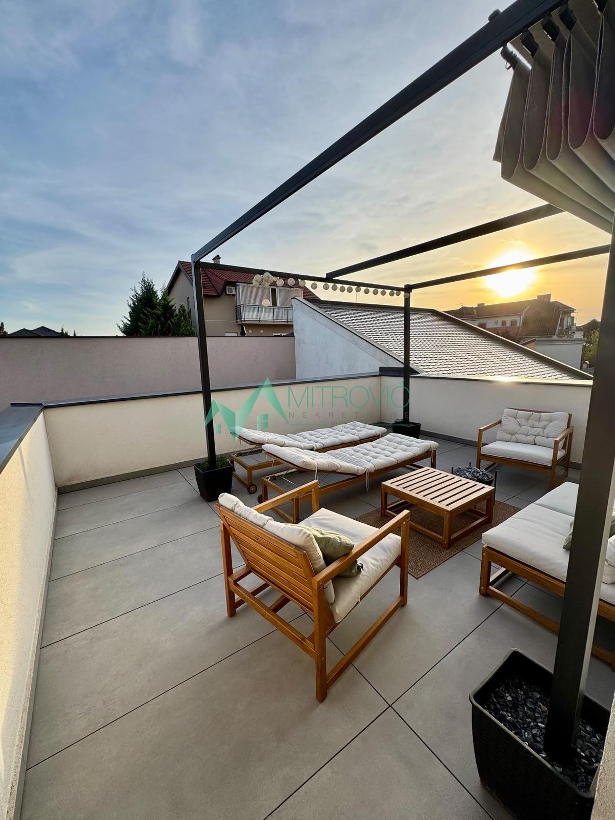 Stan Prodaja Novi Sad  75 m2