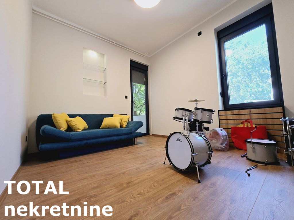 stanovi-3-sa-centar-1062232-je3pq Trosoban stan na prodaju, Centar, Novi Sad, 100m², 345.000 €