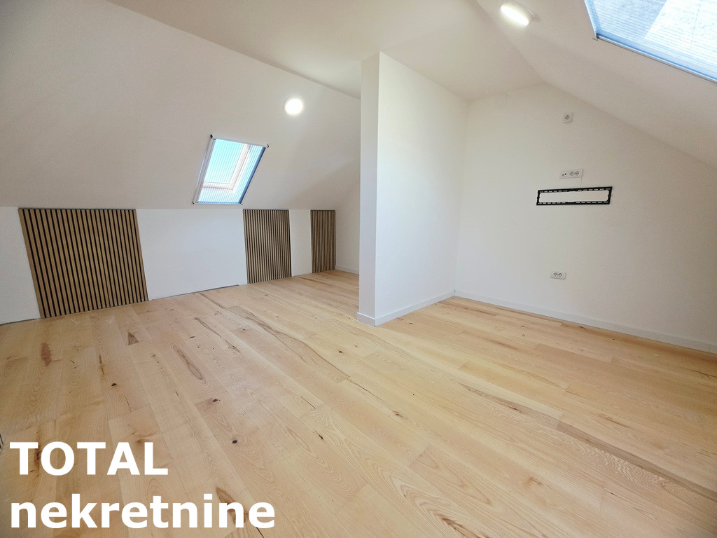 Četvorosoban stan na prodaju, Detelinara, Novi Sad, 99m², 5. sprat, 280.000 €