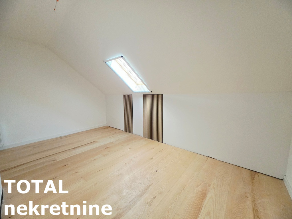 Četvorosoban stan na prodaju, Detelinara, Novi Sad, 99m², 5. sprat, 280.000 €