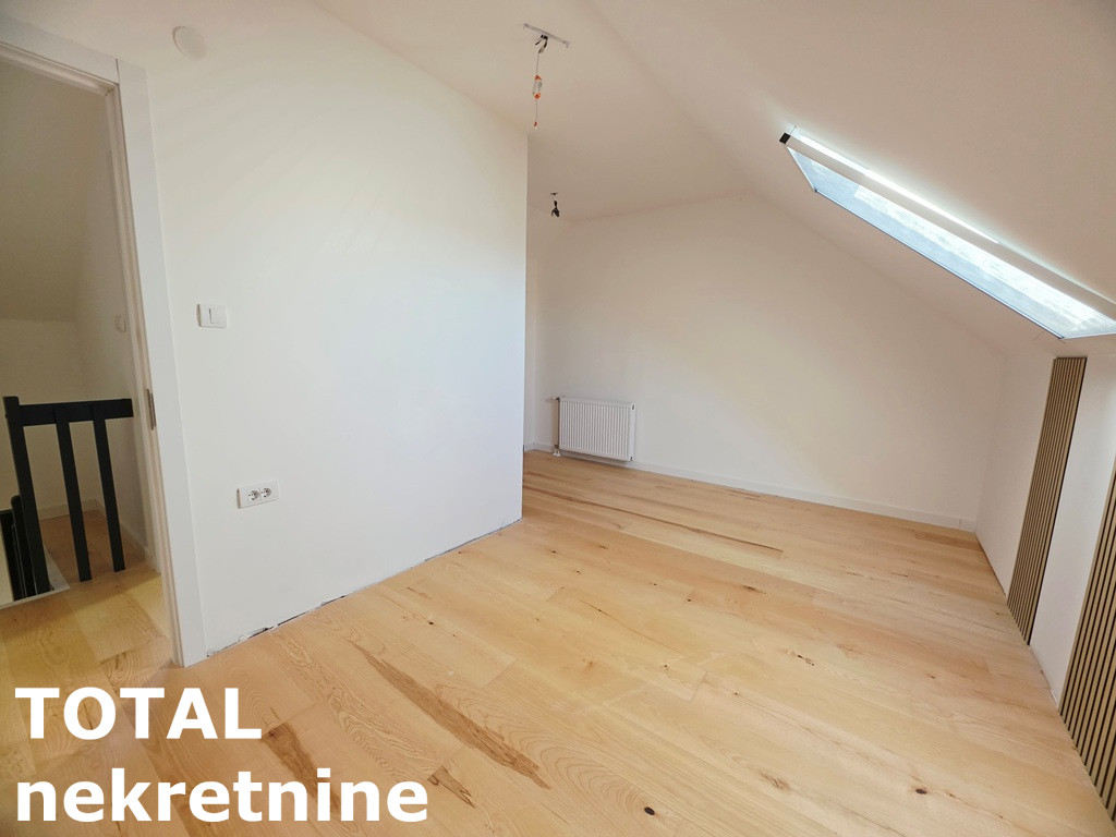 Četvorosoban stan na prodaju, Detelinara, Novi Sad, 99m², 5. sprat, 280.000 €