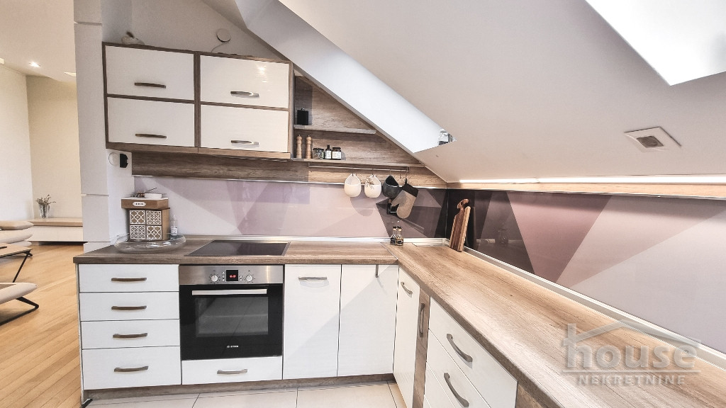 Stan Prodaja Novi Sad  104 m2