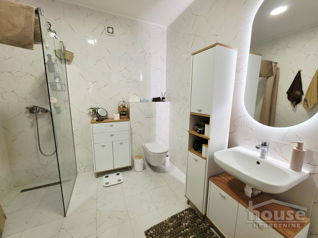 stanovi-4-re-alibegovac-1103181-up2kv Četvorosoban stan na prodaju, Alibegovac, Novi Sad, 80m², 1. sprat, 168.000 €
