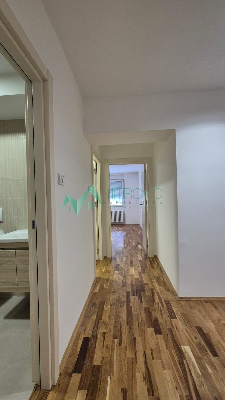 stanovi-4-re-banatiC-1004805-aghec Četvorosoban stan na prodaju, Banatić, Novi Sad, 95m², 277.070 €