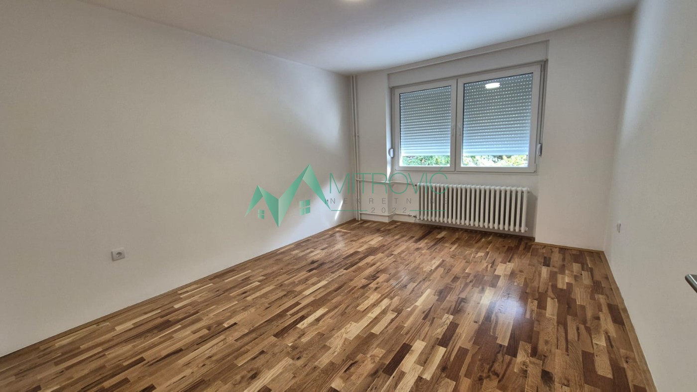 stanovi-4-re-banatiC-1004805-dy4hp Četvorosoban stan na prodaju, Banatić, Novi Sad, 95m², 277.070 €