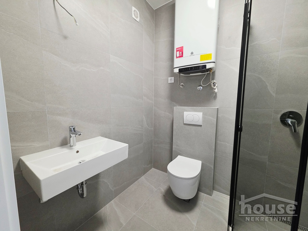 Četvorosoban stan na prodaju, Podbara, Novi Sad, 104m², 6. sprat, 303.770 €