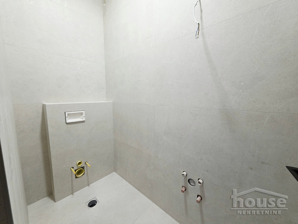 Četvorosoban stan na prodaju, Sremska Kamenica, Novi Sad, 140m², 1. sprat, 357.000 €