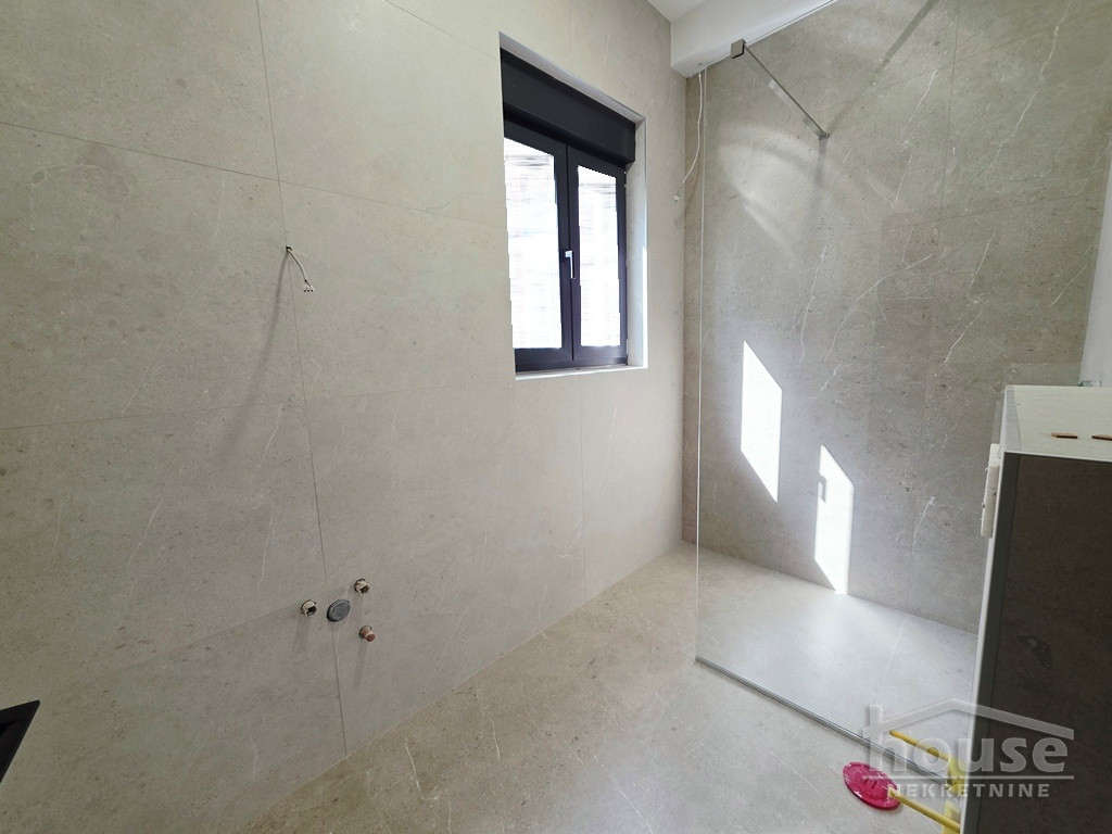 Stan Prodaja Novi Sad  140 m2