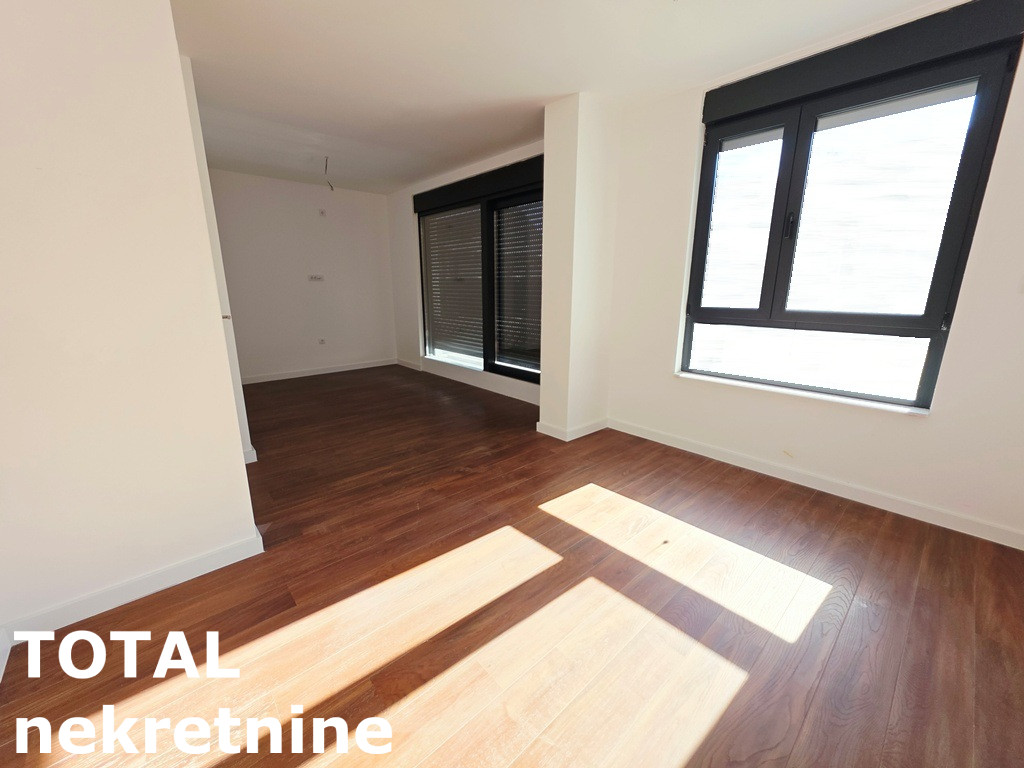 Višesoban stan na prodaju, Telep, Novi Sad, 136m², 2. sprat, 353.600 €
