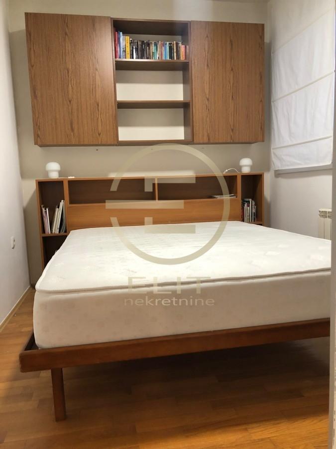 Stan Prodaja Novi Sad  42 m2