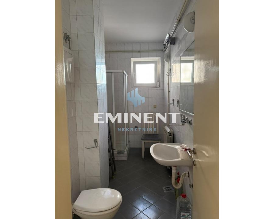 stanovi-izdavanje-GUQNrn3lCp Stan Izdavanje Beograd Pravni Fakultet - Vračar 80 m2