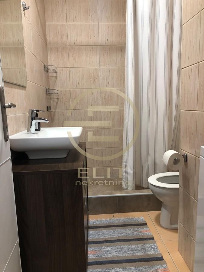 Stan Prodaja Novi Sad  42 m2