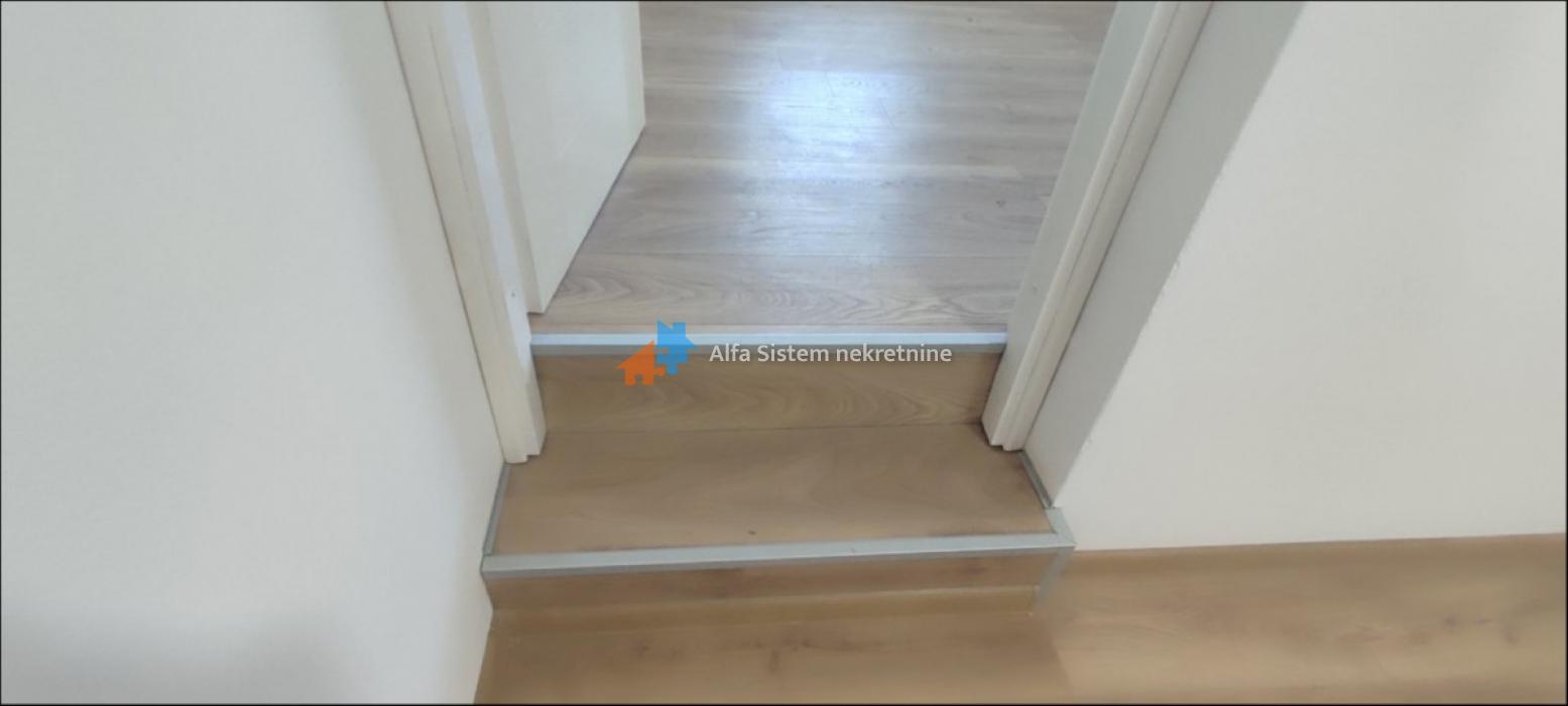 stanovi-izdavanje-beograd-Bg7rAXdCCD Lokal za izdavanje, Mirijevo, Beograd, 120m², 850 €/mes