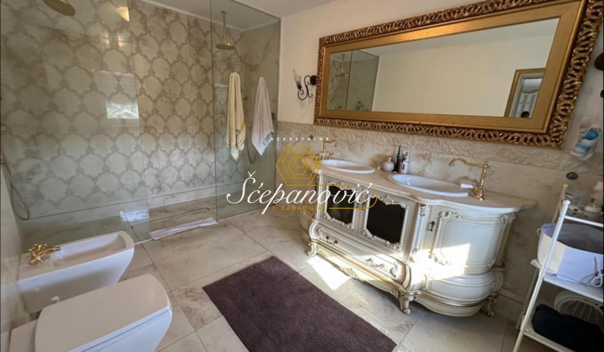 stanovi-izdavanje-beograd-jnhpgKLZ5M Kuća za izdavanje, Čardak, Novi Sad, 223m², 1.100 €/mes