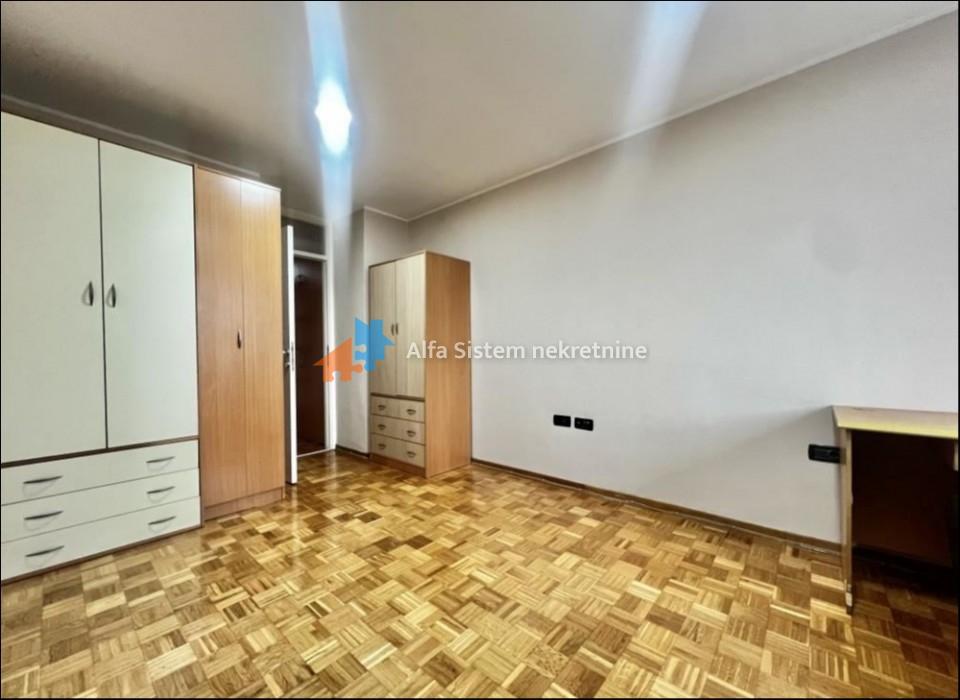 stanovi-izdavanje-beograd-kyqSPRu7jE Trosoban stan za izdavanje, Lion, Beograd, 84m², 850 €/mes