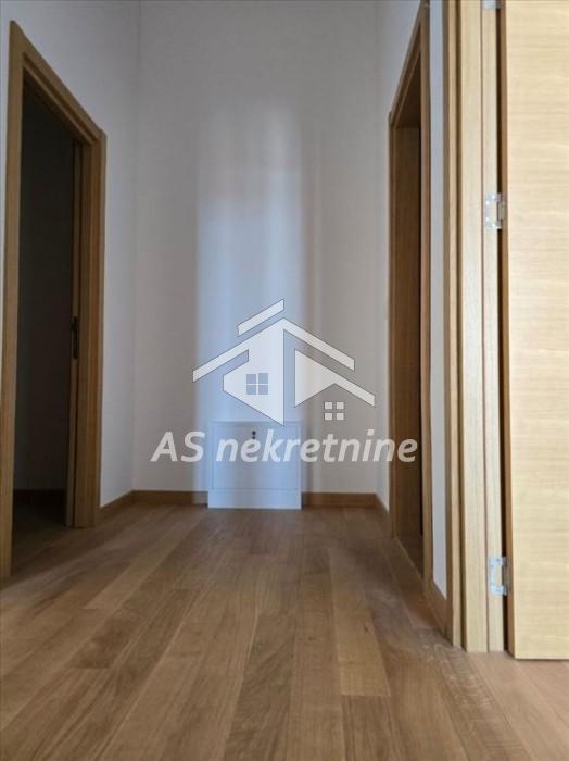 Stan Izdavanje Beograd Gornji Grad 102 m2