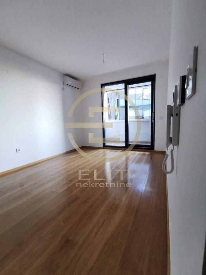 Stan Izdavanje Novi Sad  45 m2