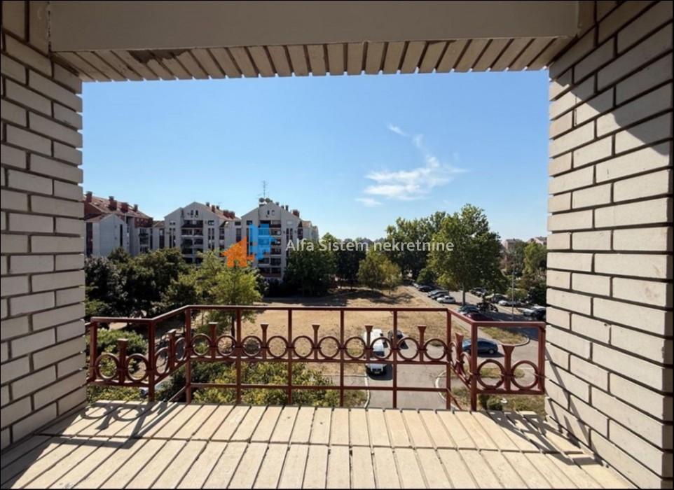 stanovi-prodaja-beograd-6BxbdT6JNA Četvorosoban stan za izdavanje, Bežanijska Kosa 2, Beograd, 90m², 4. sprat, 2.000 €/mes