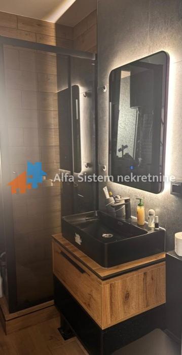 Dvosoban stan za izdavanje, Blok 21, Beograd, 60m², 1.300 €/mes