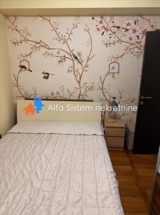 Stan Izdavanje Beograd Južni Bulevar 75 m2