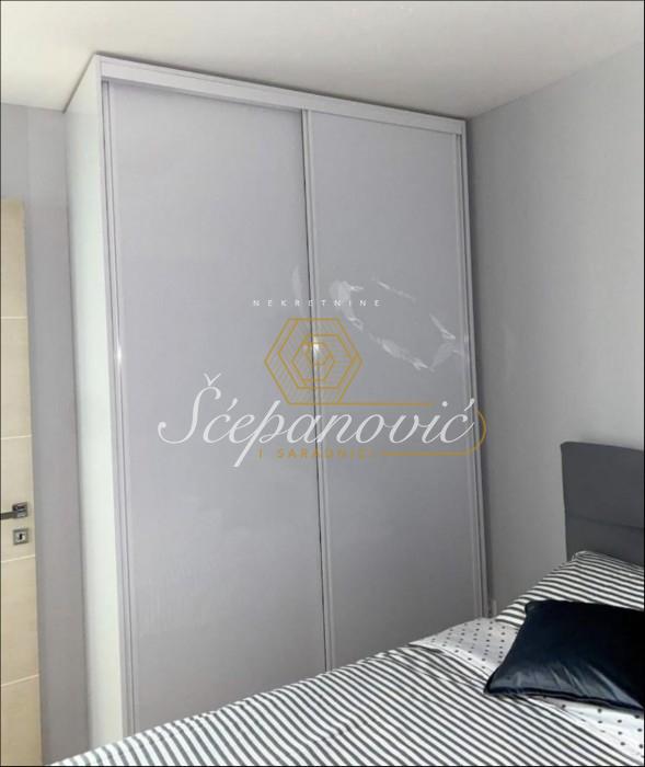 Dvosoban stan za izdavanje, Grbavica, Novi Sad, 46m², 800 €/mes