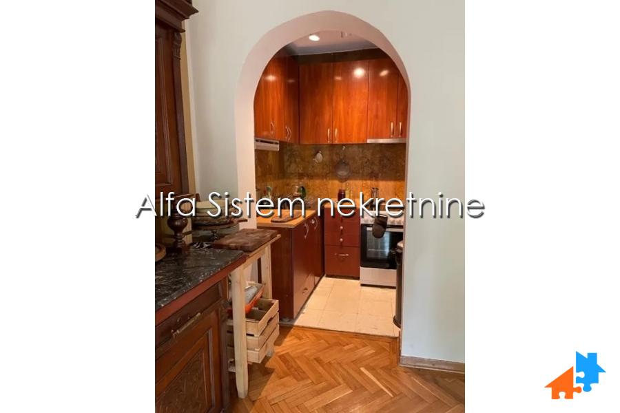 Stan Izdavanje Beograd Neimar 250 m2