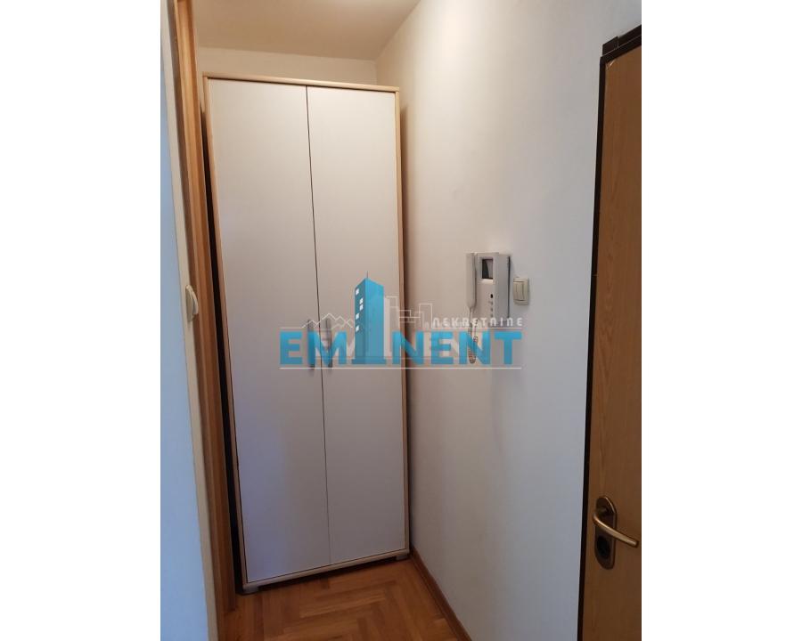 stanovi_izdavanje_gGJTsgmD9 Trosoban stan za izdavanje, Blok 29, Beograd, 92m², 1.100 €/mes