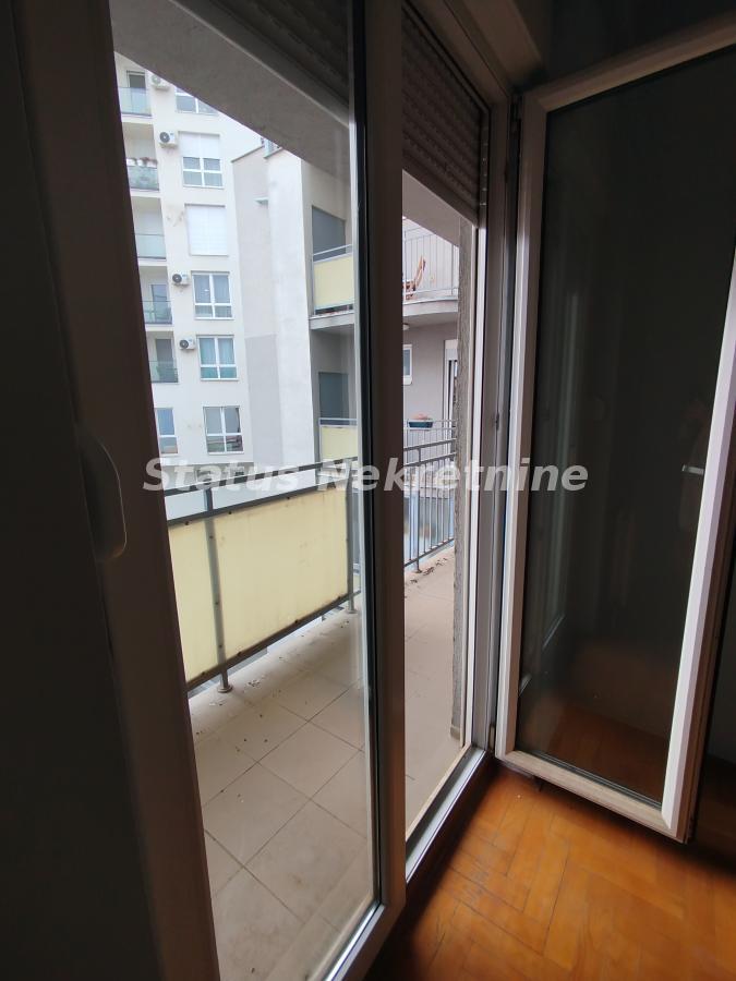 Trosoban stan na prodaju, Centar, Novi Sad, 78m², 3. sprat, 257.500 €