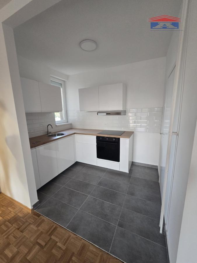 Stan Izdavanje Novi Sad  78 m2
